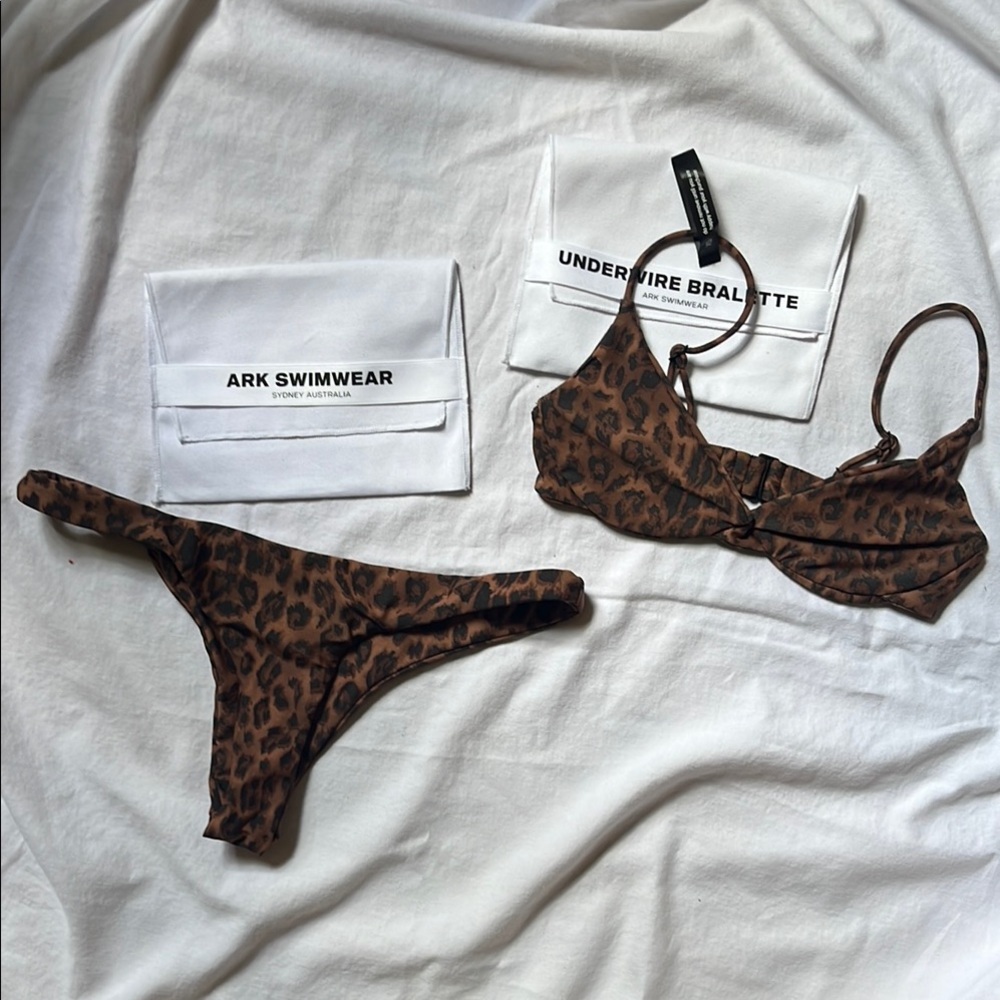 ARK SWIMWEAR | Bikini